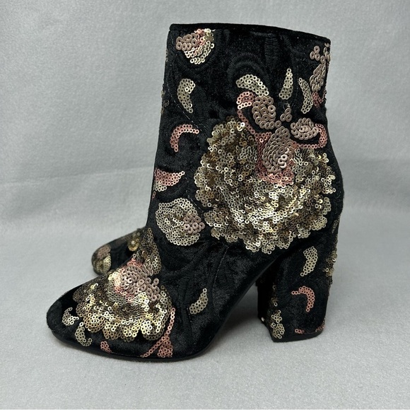 ALDO-Black Velvet Booties/Embroidered/Sequins-Leather Insole-Side Zip-SZ 7 - Picture 4 of 11